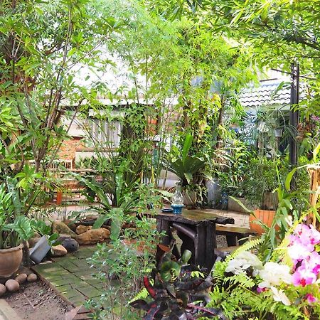 Stay With Me Guest House Τσιάνγκ Μάι Εξωτερικό φωτογραφία