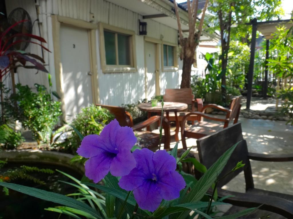 Stay With Me Guest House Τσιάνγκ Μάι Εξωτερικό φωτογραφία