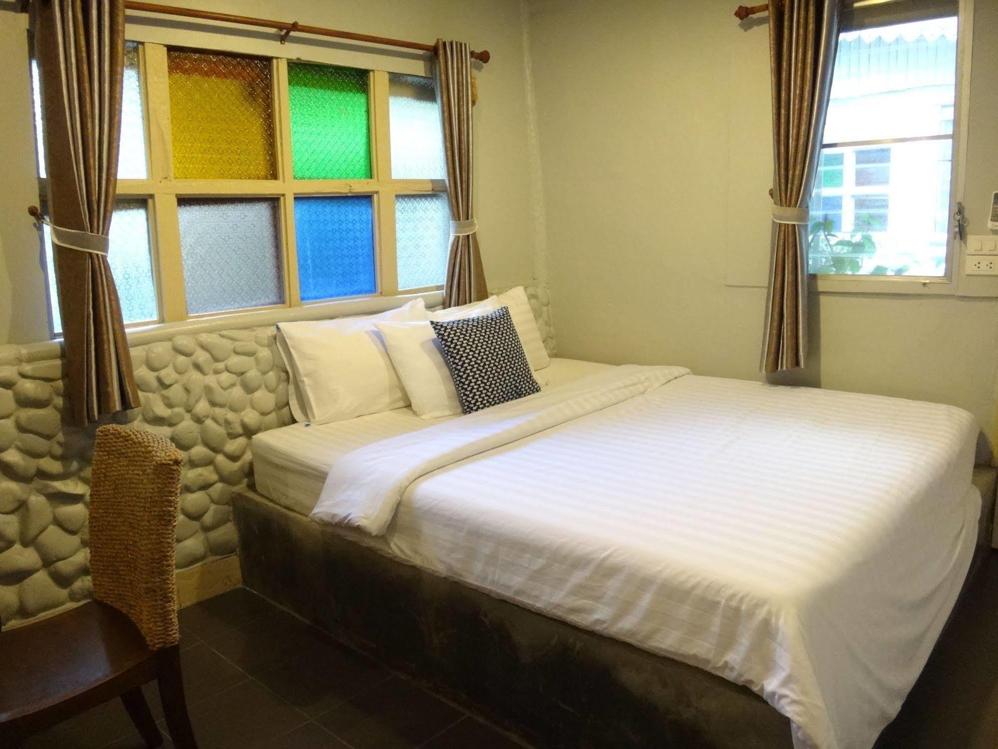 Stay With Me Guest House Τσιάνγκ Μάι Εξωτερικό φωτογραφία